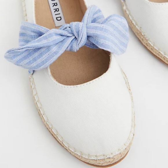 🆕 Blue Bow Ivory Canvas Espadrille Flats Shoes 8 - Picture 4 of 5